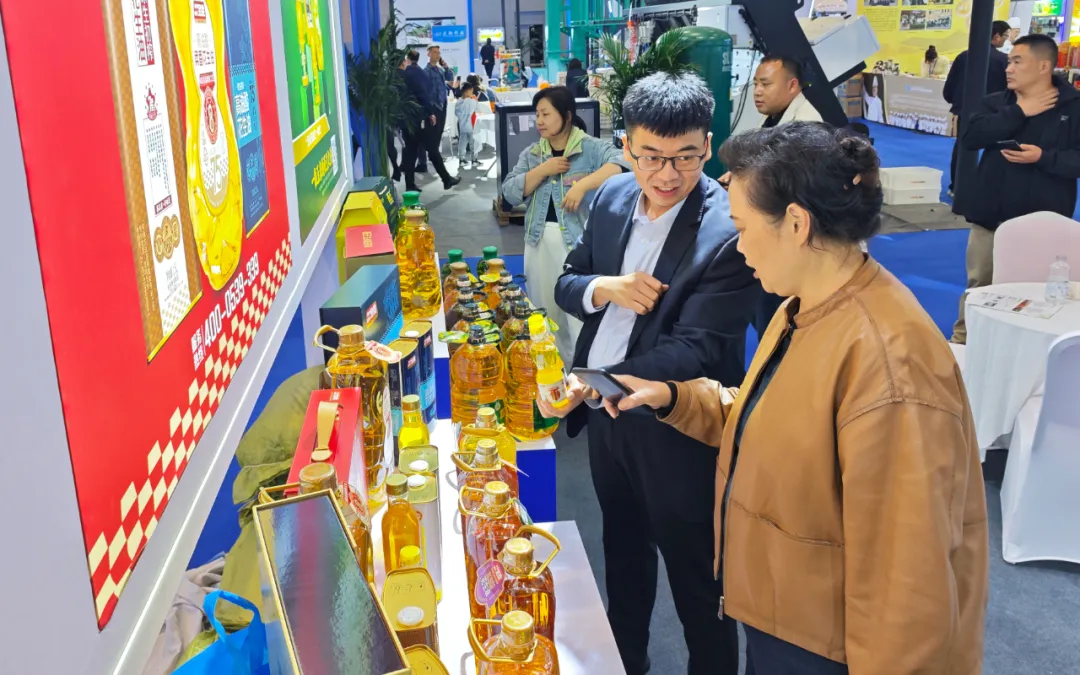 对接会后，多家渠道商代表应2.png